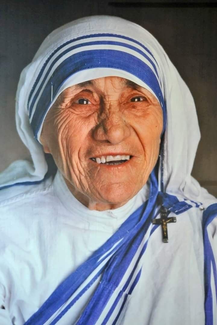 Discover 5 of Mother Teresa’s most powerful prayers for peace, love, humility, and strength. These timeless words continue to inspire hearts around the world.